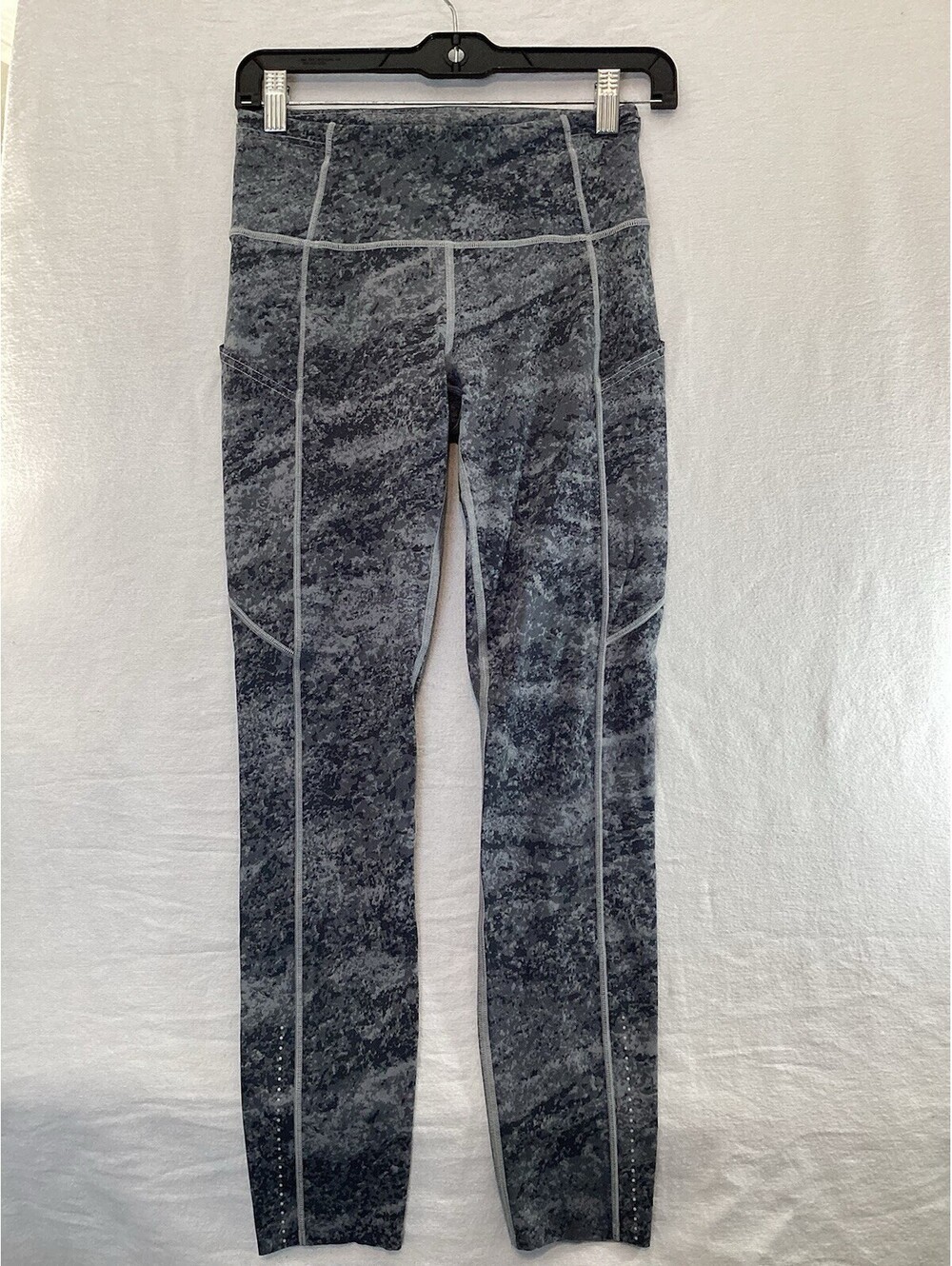 Lululemon Fast & Free Tight 7/8 II Nulux 25" Area Ice Grey W5ATLS Size 6